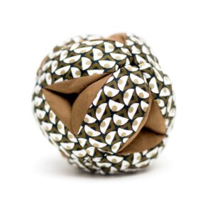 Amish puzzle ball